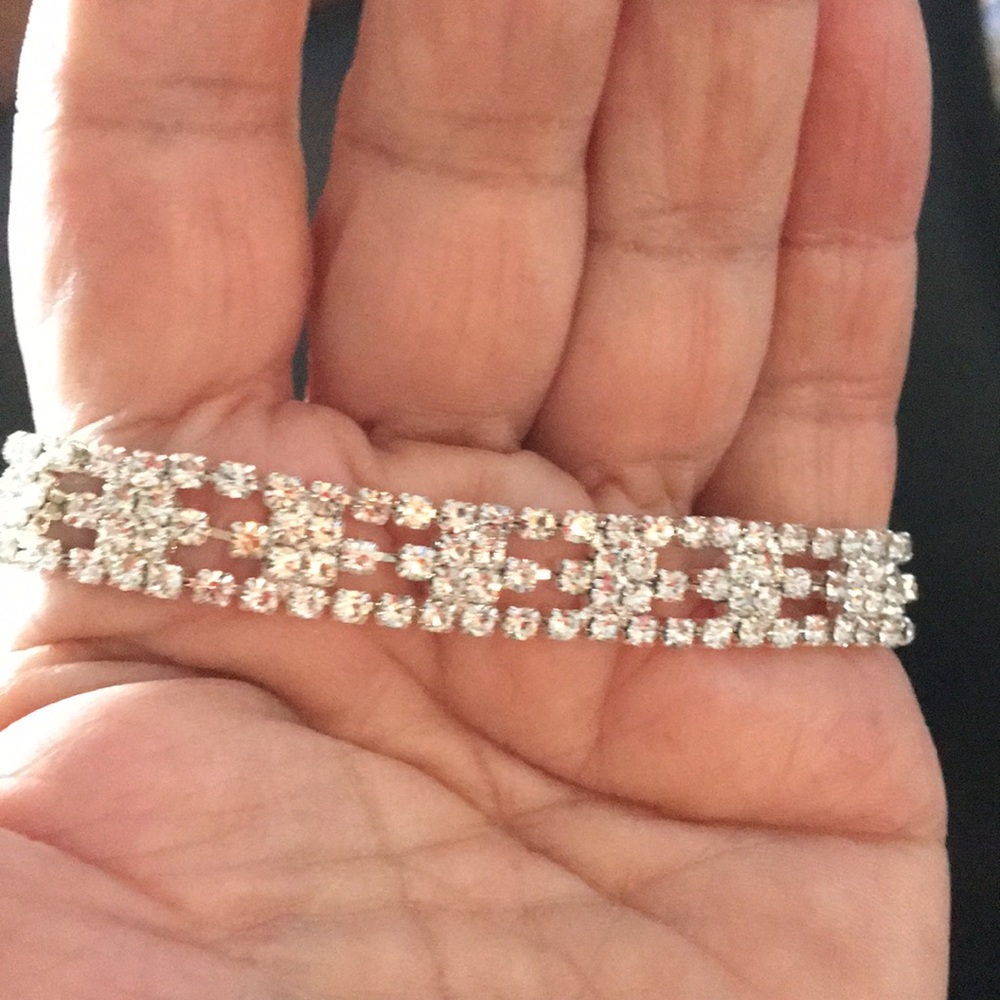 Dainty Badgley Mischka Crystal Stretch Bracelet